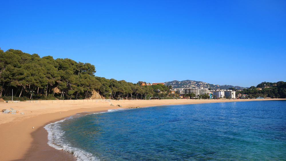 La bonica platja de Fenals a Lloret de Mar