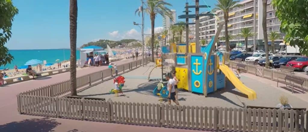 Bulevard de Lloret de Mar - parc infantil