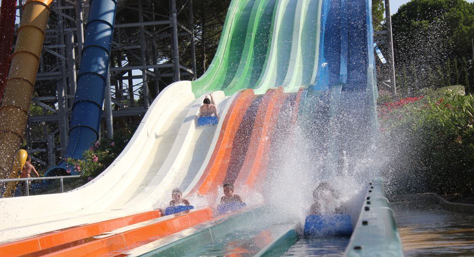 Parc aquàtic Waterworld a Lloret de Mar: atracció de tobogans